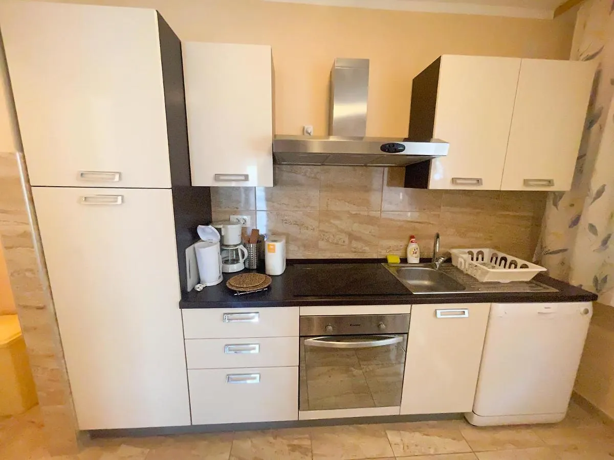 Apartmani Combaj Jadranovo