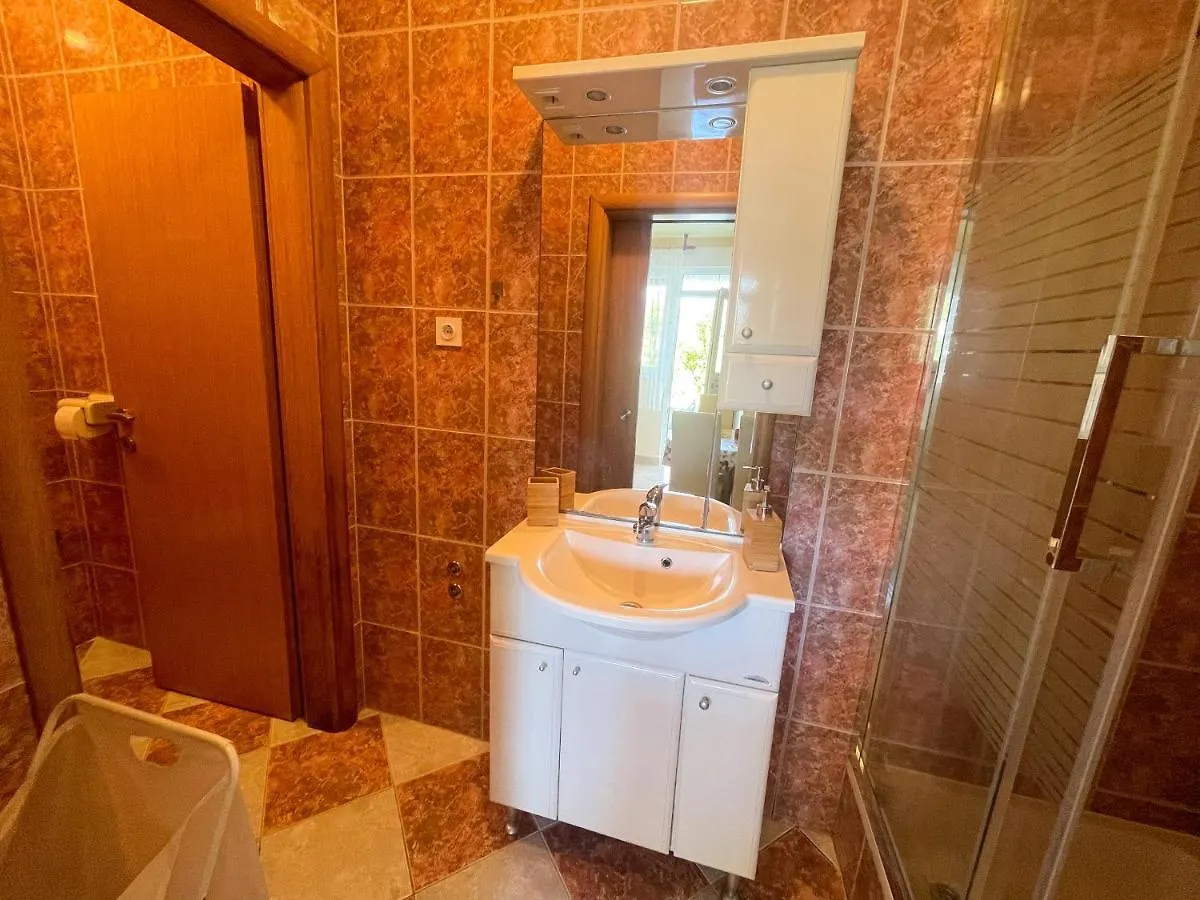 Apartment Apartmani Combaj Jadranovo